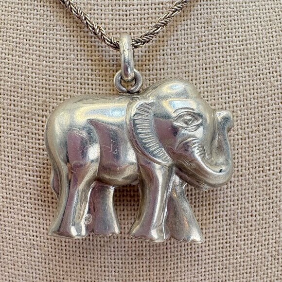 Sterling Silver 925 Elephant Three Dimensional Pendant Necklace Size 24" Length - Picture 2 of 14